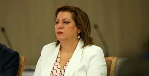 Bildungsministerin Athina Michaelidou muss sich nach Unfall einer Operation unterziehen