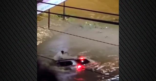Brasilien: Mann von Flut weggespült, Auto sinkt