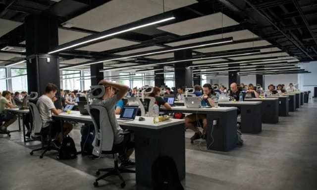 OECD: 71% מהעסקים ביוון מדווחים על קושי במציאת עובדים