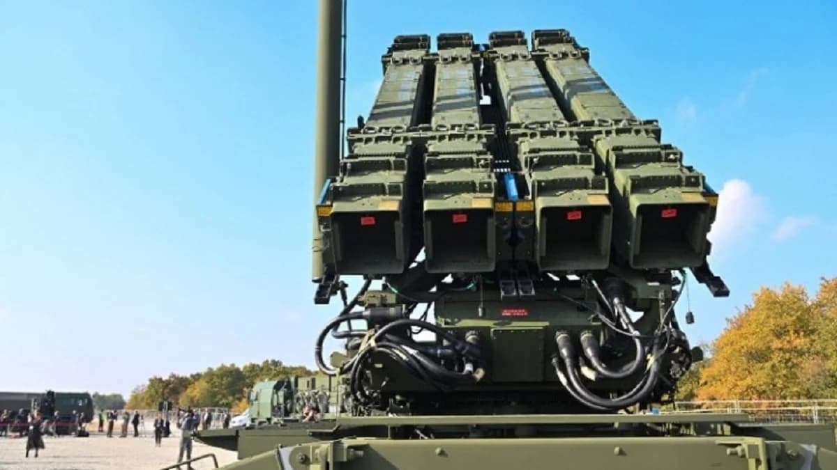 Patriot-Raketen auf Vogelschwarm abgefeuert