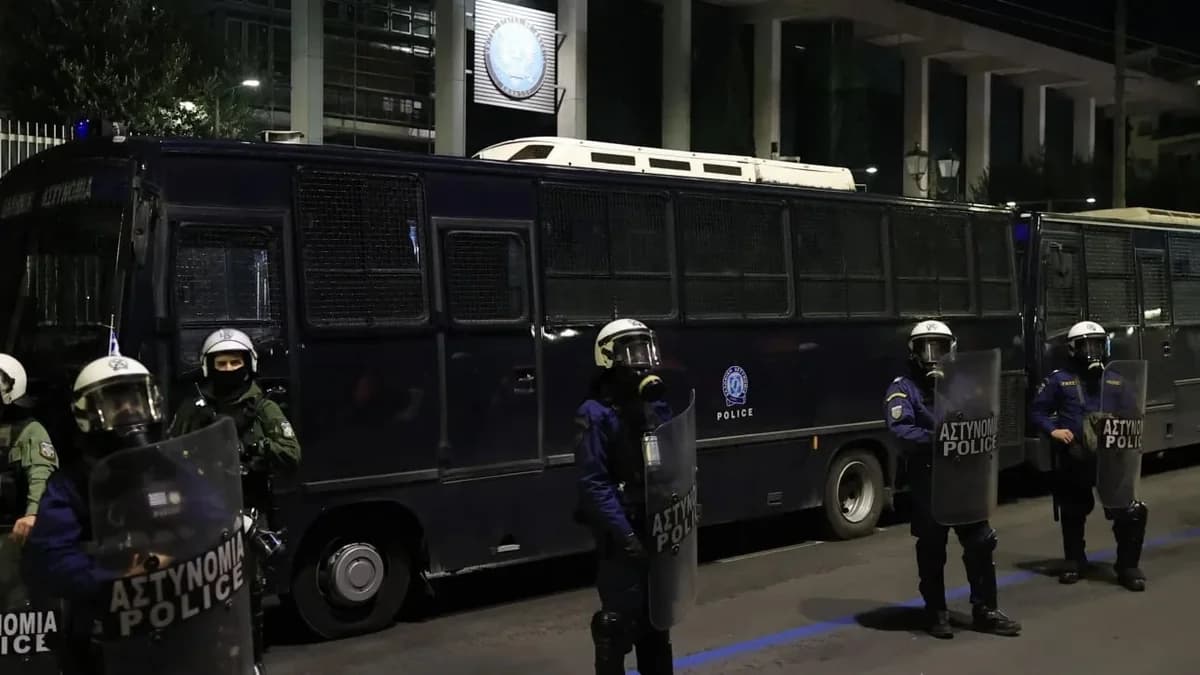 Erhöhte Sicherheitsmaßnahmen in Athen zum Jahrestag des Polytechnikums