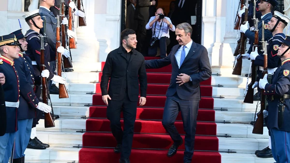 Visita de Zelenski a Atenas: Acuerdos energéticos y drones navales