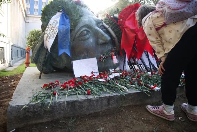 В Афинах усилены меры безопасности в связи с годовщиной Политехнического университета