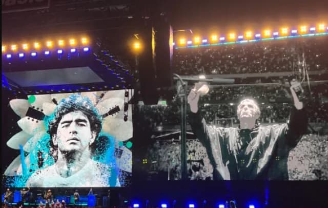 Oasis почтили память Марадоны на концерте в Аргентине