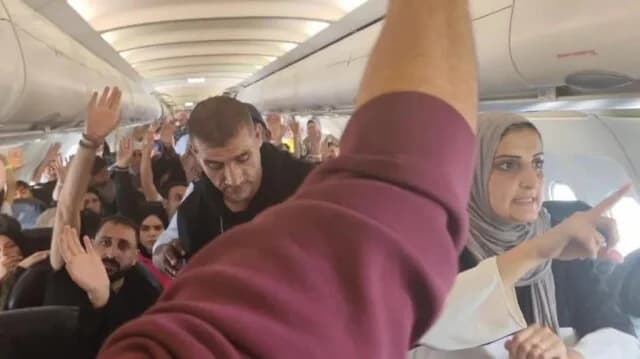 Südafrika: Vorwürfe wegen 'Säuberungsflügen' von Palästinensern aus Gaza
