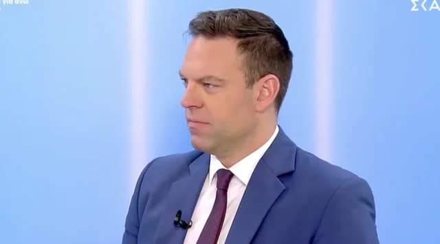 Kasselakis: Comparar a Tsipras con un caballo al galope es un insulto para los caballos