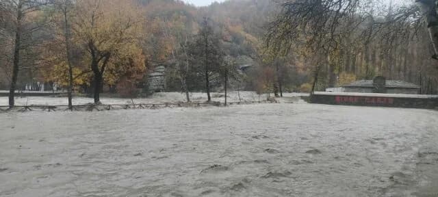 Inundaciones destructivas en Nestorio, Kastoria, debido al río Aliakmonas