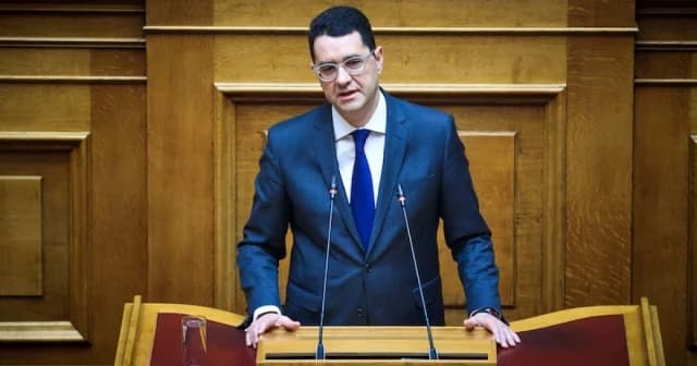 Κτιστάκης: Κατάργηση του κριτηρίου σύνταξης για το Επίδομα Κοινωνικής Αλληλεγγύης