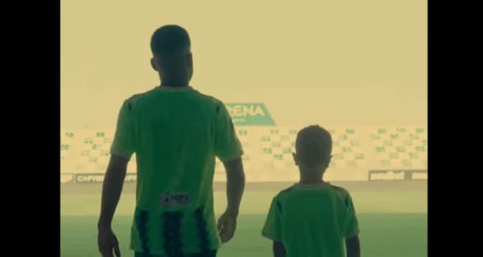 AEK Larnaca: "AEK zu sein bedeutet mehr als Fußball" (Video)