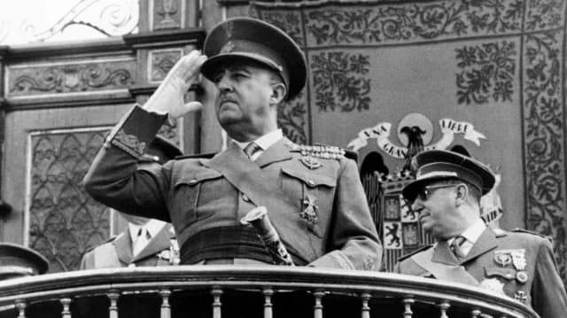 ספרד: 50 שנה לאחר מותו של פרנקו - אומה נאבקת בזיכרון