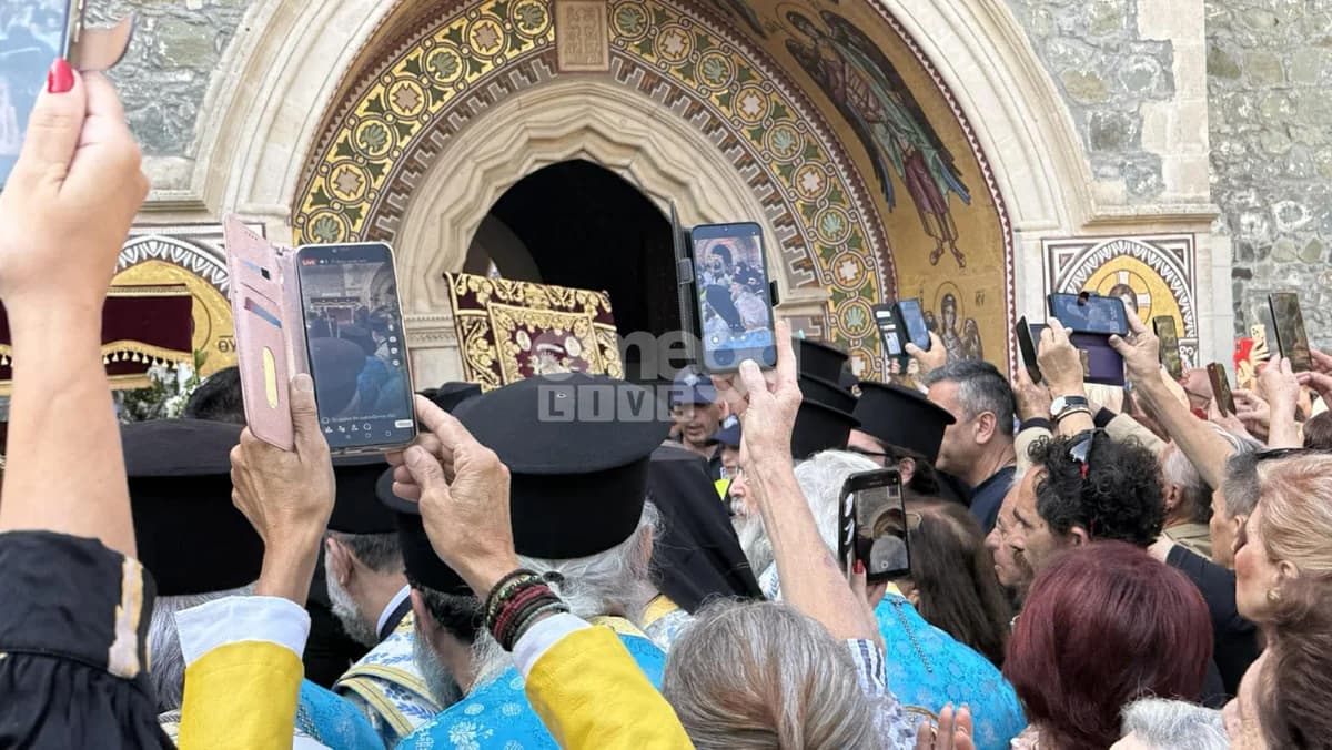 Historic Procession: Icon of Virgin Mary Returns After 35 Years