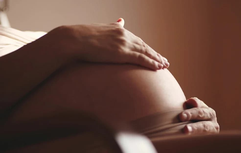 Εμβόλιο Covid-19 και Γονιμότητα: Τι Δείχνουν οι Έρευνες