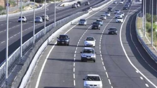 Straßenverkehrsamt: Kündigt Rückrufe von Autos, Traktoren und Lastwagen an