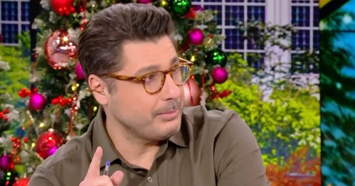 Καταγγελία για σεξουαλική κακοποίηση εις βάρος γνωστού τραγουδιστή
