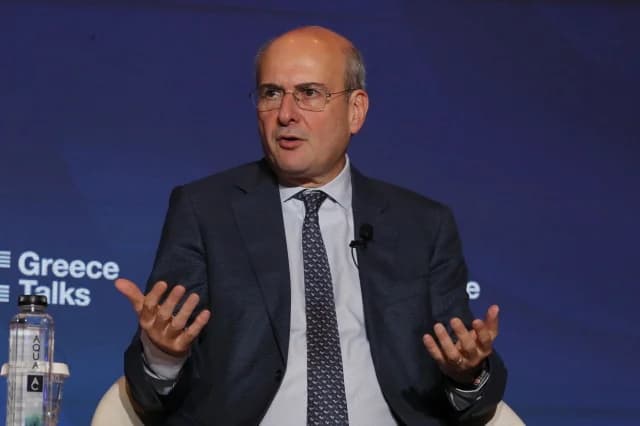 Hatzidakis: Puerta abierta a los agricultores, no a Papá Noel