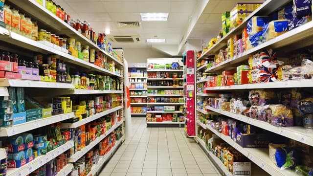 IELKA: 1,06% Inflation in Supermärkten im Jahr 2025