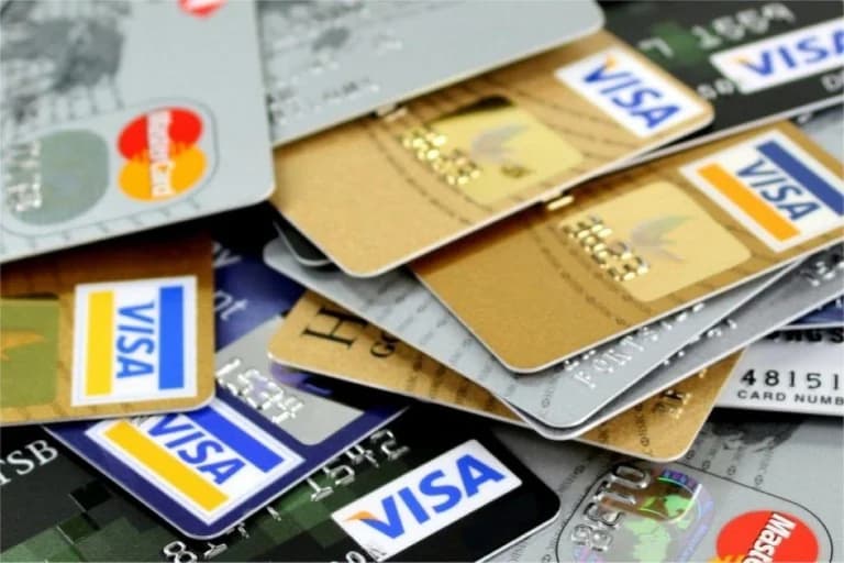 El mercado de tarjetas de crédito de Grecia estancado