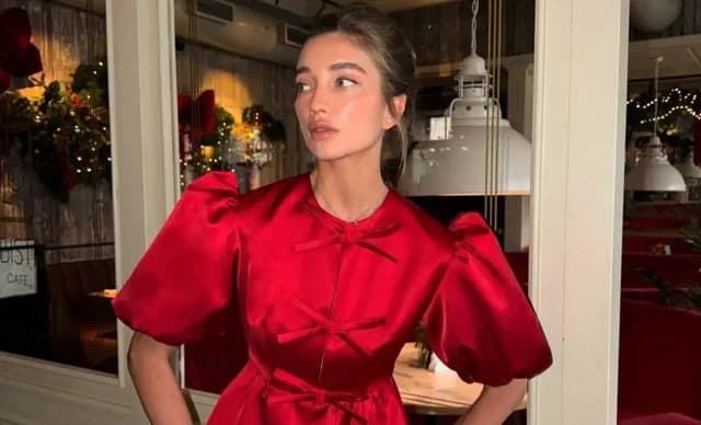 Red: The Ultimate Christmas Fashion Trend