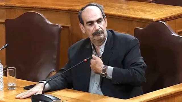 פרלמנט: חקירה בנושא זהותו של 'פרפה'