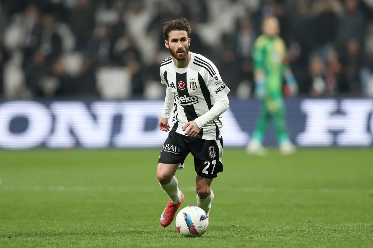 AEK Atenas interesado en Rafa Silva del Besiktas