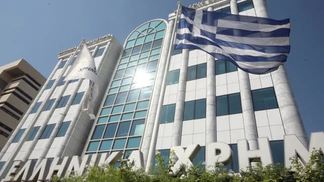 Bolsa de Atenas: Ganancias marginales, transacciones selectivas