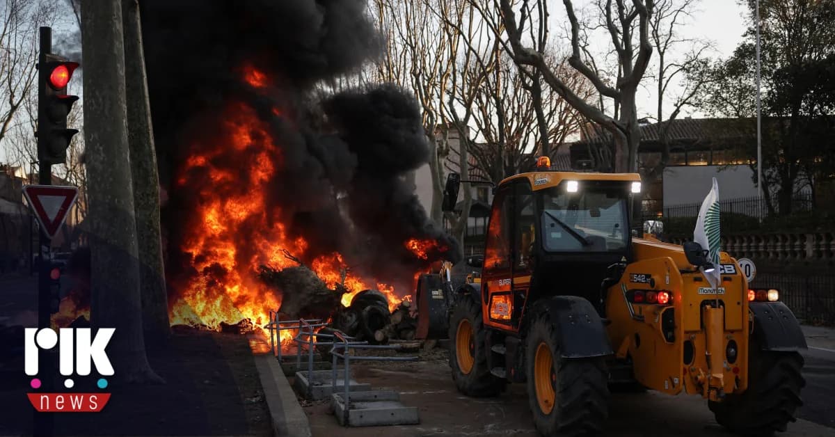 Brussels: Tear Gas at Farmers' Protest