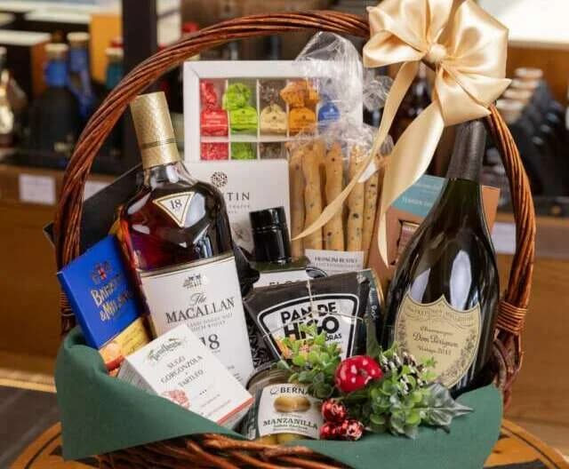 Eleva las fiestas con regalos de PUNIN WINE