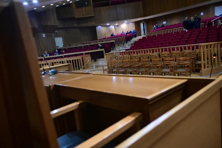 Caso de escuchas telefónicas: Ordenan traer por la fuerza a testigos