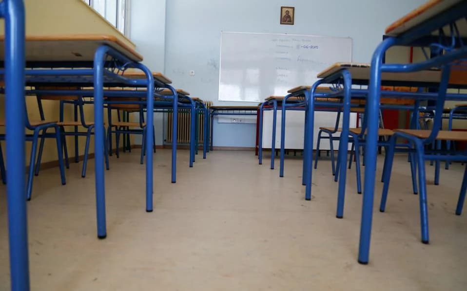 ΠΟΕΔ: Ηχηρό μήνυμα με τη στάση εργασίας για την αξιολόγηση