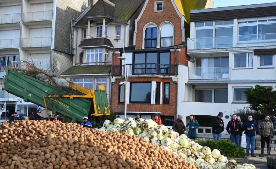 Französische Regierung fordert Weihnachtsfrieden mit Landwirten