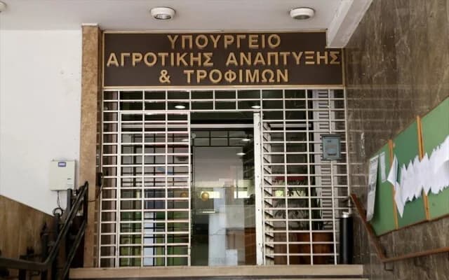 Support for Farmers with Land Registry Issues