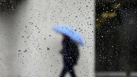 Gelbe Warnung vor Gewittern und Hagel für Sonntag herausgegeben