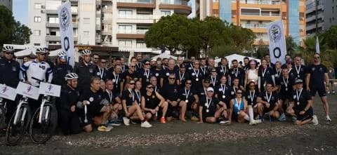 Limassol: "Nadando con los SEAL de la Marina por nuestros Pequeños Héroes"