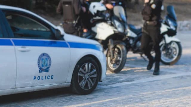 Ática: Estudiantes traficaban drogas en la escuela, 12 arrestos