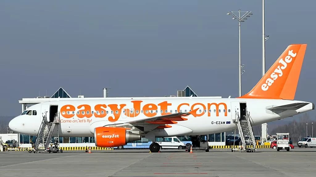 EasyJet: Family tried to board dead 89-year-old on flight