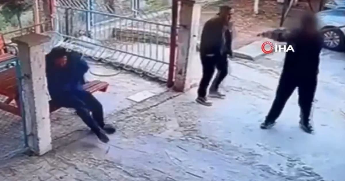 Turquía: Estudiante dispara al director de escuela