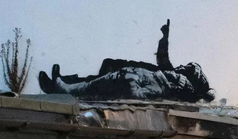 London: Banksy Creates New Artworks in Bayswater and Tottenham Court Road