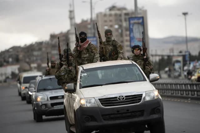 Siria: Enfrentamientos Mortales Entre Kurdos y Fuerzas Gubernamentales en Alepo