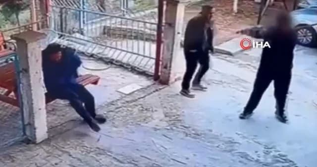 Турция: ученик стрелял в директора школы в Мерсине