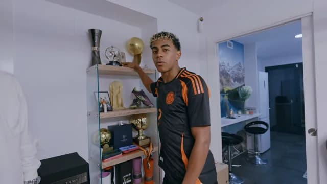Lamine Yamal wird YouTuber: Wohnungsführung