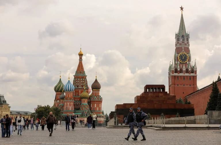 Russland: Direktor einer Waffenfabrik zündet sich auf dem Roten Platz an