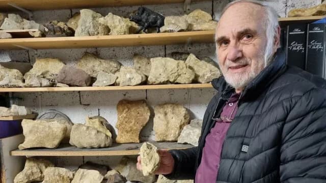 Француз собирает 6000 камней в форме кабана: его теория