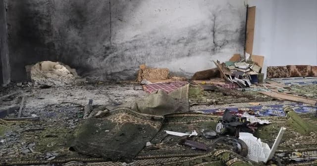 Siria: Al menos 8 muertos en explosión de mezquita en Homs