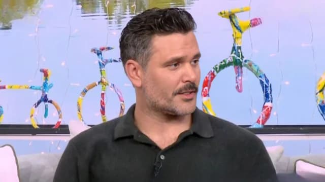 Michalis Leventogiannis: En juicio con una fan por un micrófono oculto en una maceta
