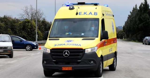 Lasithi: Älterer Mann bewusstlos aus dem Meer in Agios Nikolaos geborgen