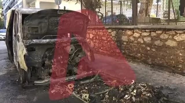 Kaisariani: Brandanschlag auf Lieferfirma – Sieben Fahrzeuge zerstört