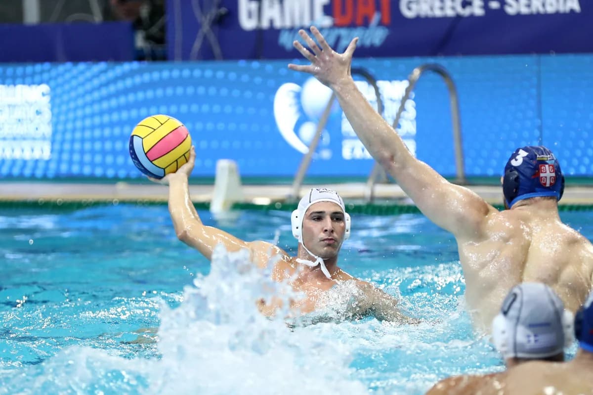 Grecia Domina a Serbia en Amistoso de Waterpolo
