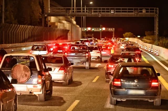 Καραμπόλα έξι οχημάτων στην Αθηνών-Κορίνθου, στα Μέγαρα