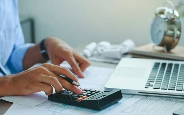 Tax Office: Over €5 Billion in Payments Due by December 31 – Penalties Apply