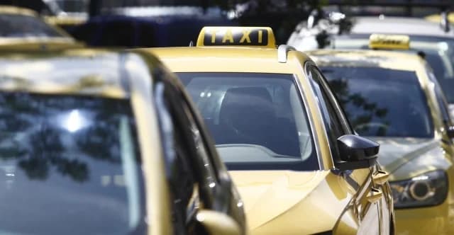 Subsidios para Taxis Verdes: Pagos a 108 beneficiarios
